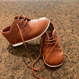 Angel brown dress shoes. Size 5
